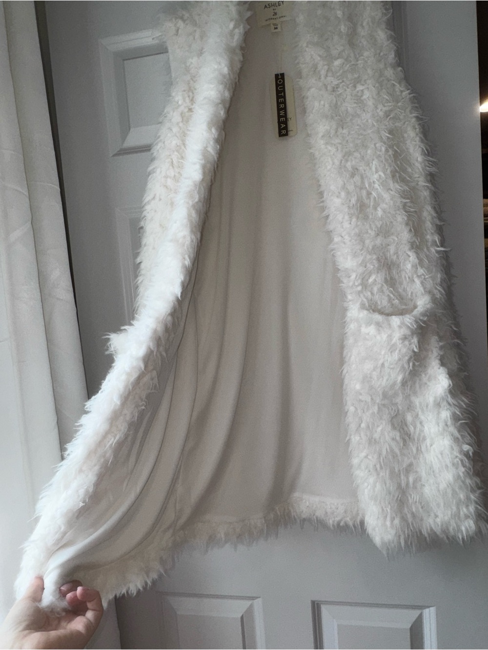 Ashley By 26 International White Faux Fur Open-Front Pocket Jacket - Picture 3 of 3